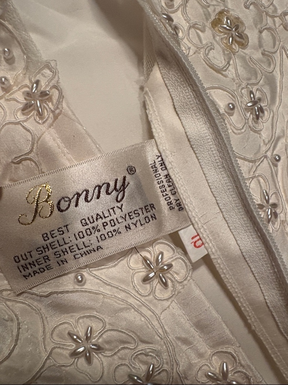 1980s Vintage Ivory Long-Sleeve Wedding Dress Size 8/10 Medium Pearl & Sequin - Picture 4 of 17